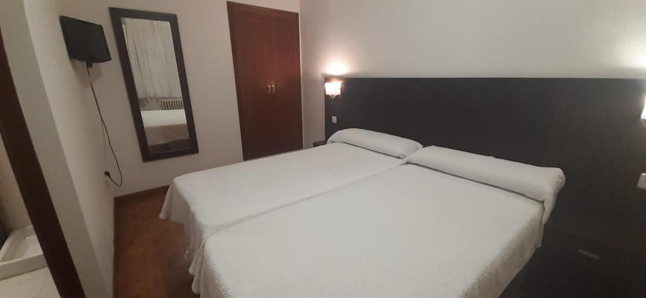 Hotel Irixo 오렌세 외부 사진
